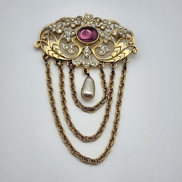 Vintage Jewelry - Vintage Sphinx Edwardian Style Brooch